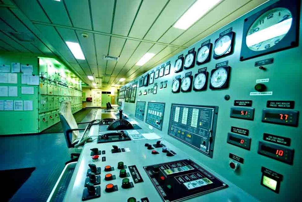 pic 2, Figure 2-Chernobyl Control Room