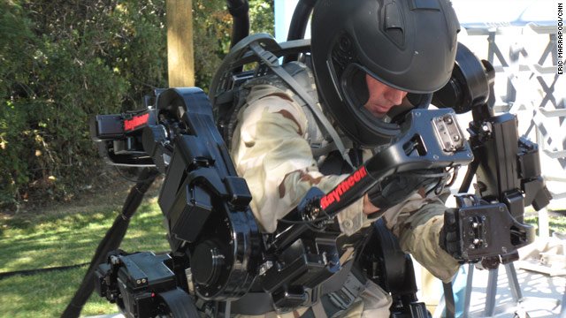 t1larg.boxing, Hydraulic "Iron Man" Suit being tested by US Military Personnel 