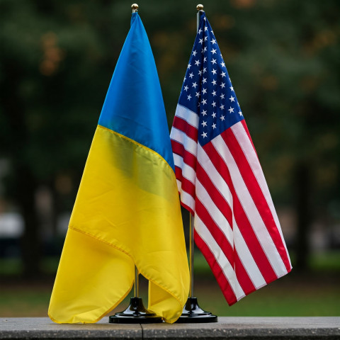 a picture of the ukraine and us flags